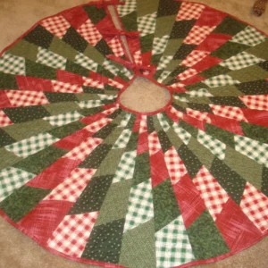 Jazzy Patchwork Christmas Tree Skirt